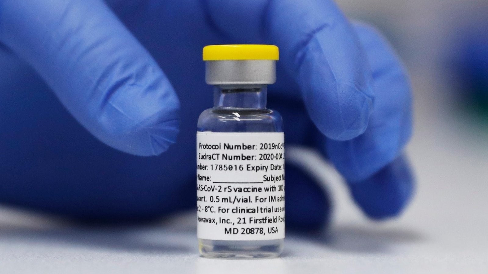 NOVAVAX COVID-19 वैक्सीन की FDA जांच अन्य शॉट्स के बारे में अनिश्चितता