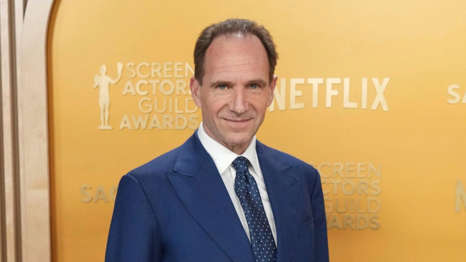 Ralph Fiennes अपने ओपेरा निर्देशन की शुरुआत करेंगे